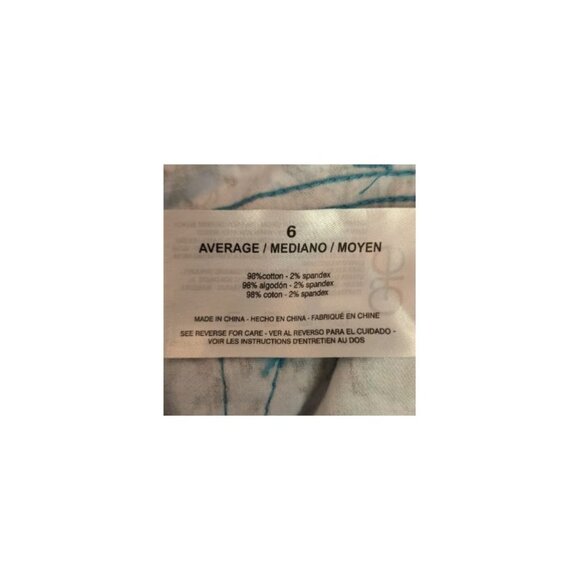 Stylish Blue Patterned Upcycled Refashioned Flared Bottoms Jeans Woman's Size 6 - Picture 5 of 6